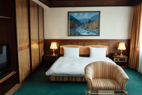 Rahat Palace Hotel, Room