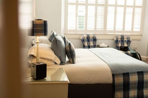 The Roseate Villa Bath, Room