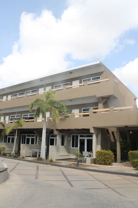 Eden Beach Resort, Front of property