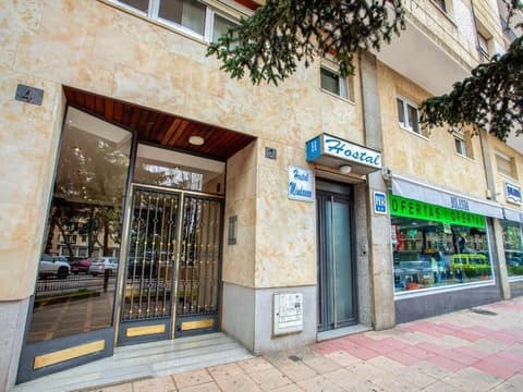 Hostal Mindanao, Front of property