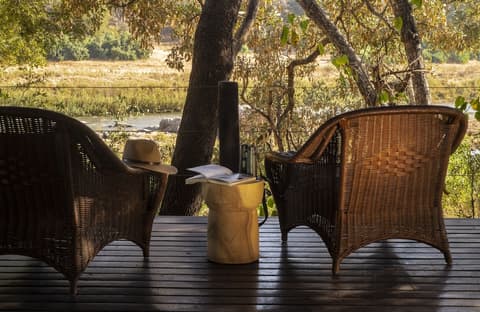 Pondoro Game Lodge  - Open to Kruger Park, Terrace/patio
