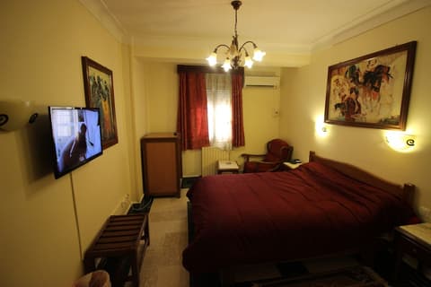 Hotel Hydra, Room