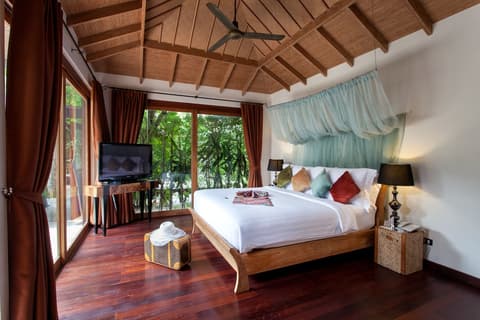 Tango Luxe Beach Villa Samui