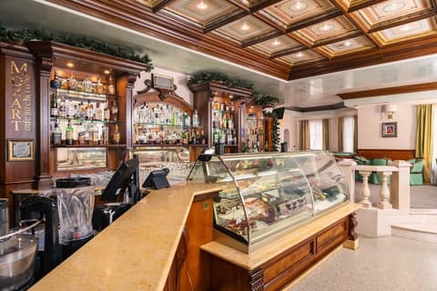 Festa Winter Palace, Lobby