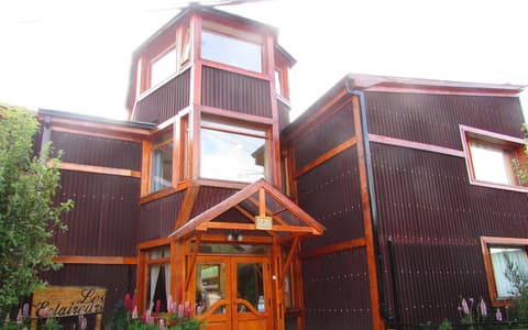 HOSTERIA LES ECLAIREURS, Front of property