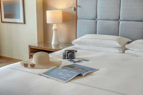 Swissotel Al Ghurair, Room