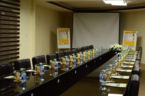 Larsa Hotel, Meeting facility