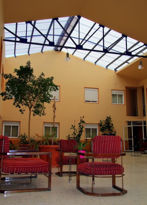 Hotel AHC Cáceres, Courtyard