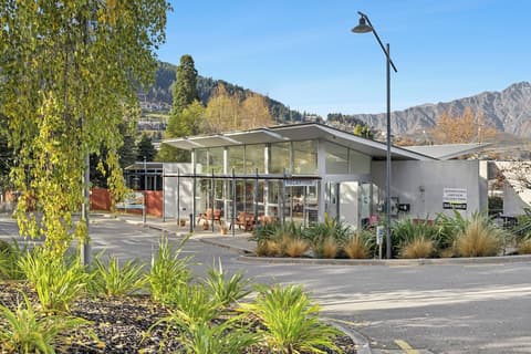 Hampshire Holiday Parks - Queenstown Lakeview