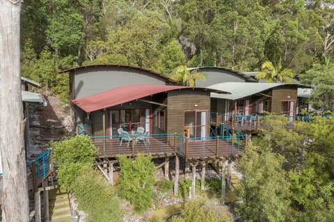 Kingfisher Bay Resort