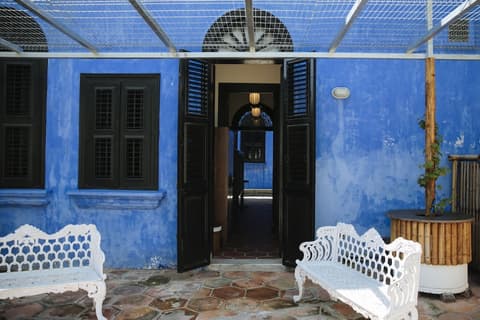 Cheong Fatt Tze - The Blue Mansion