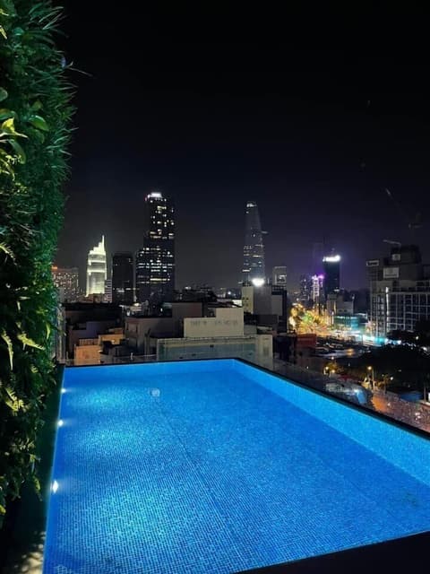 Paradise Saigon Boutique Hotel & Spa, Rooftop pool