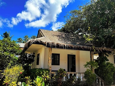 Phuwadee Resort & Spa