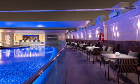 Crowne Plaza Doha - The Business Park by IHG