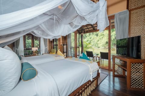 The FloatHouse River Kwai