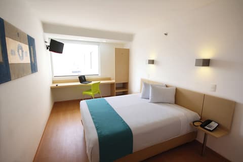 One Guadalajara Centro Histórico, Room