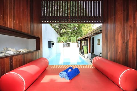 Pao Jin Poon Beach Front Villa
