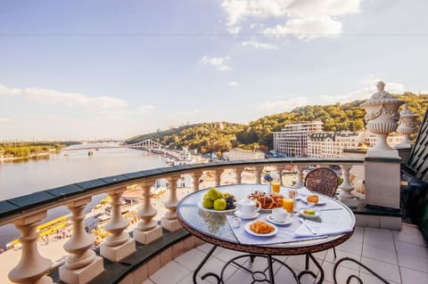 Fairmont Grand Hotel Kyiv, Interior detail