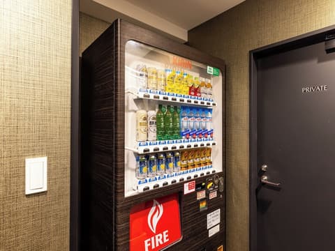 APA Hotel Kodemmacho Ekimae, Vending machine
