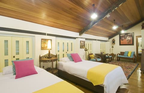 23 LoveLane Penang, Room