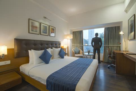 Riverview Hotel, Room