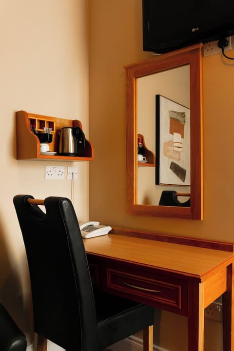 Phoenix Park Hotel, Room