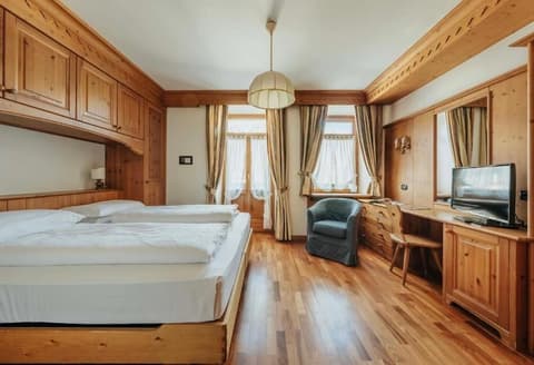 Franceschi Park Hotel