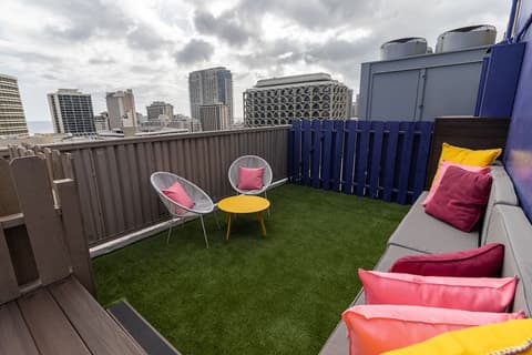 Shoreline Hotel Waikiki, Terrace/patio