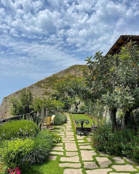 Monastero Santa Rosa Hotel & Spa, Exterior