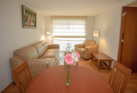 Residence L'heritage Aristóteles 140 by Bluebay