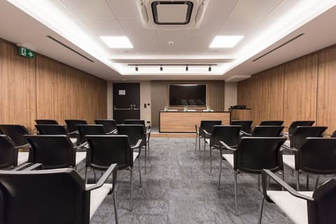 Central Point Hotel, Meeting facility