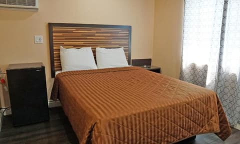 Holly Crest Hotel - Los Angeles, LAX Airport