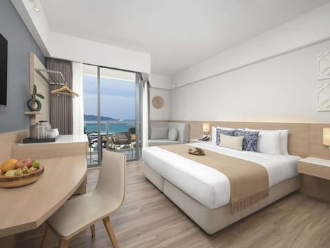 Andaman Beach Hotel Phuket - Handwritten Collection by Accor, Room