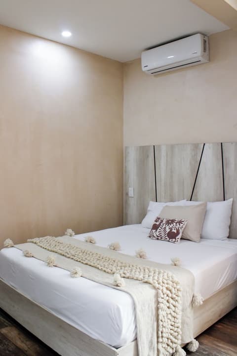 Arkana 9 by Grupo Amber