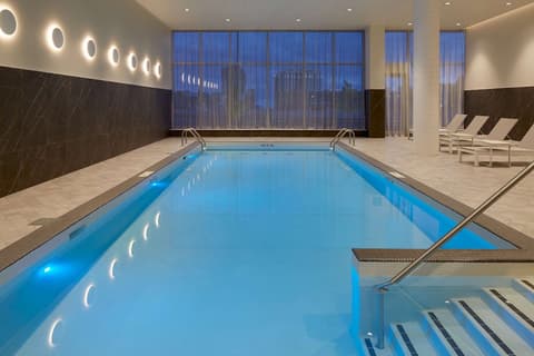 Homewood Suites by Hilton Montreal Midtown, Quebec, Canada, Pool