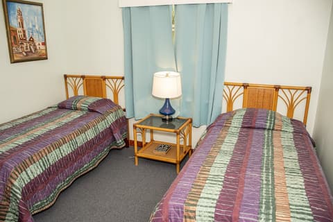 Easy Living Apartments, Room