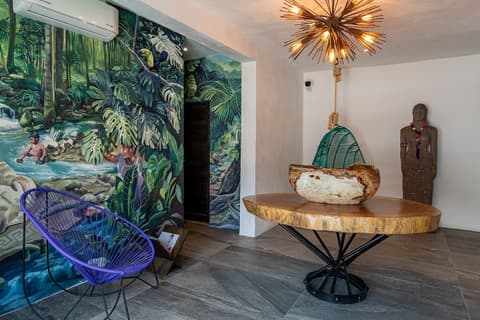 Cuale Condo Retreats