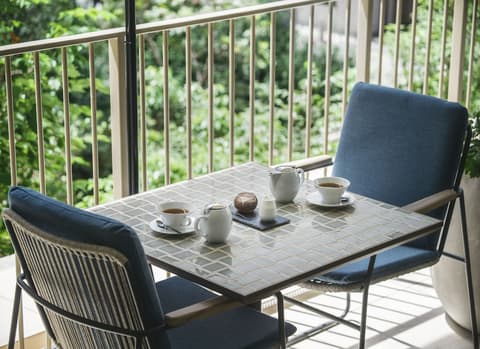 Zentis Osaka, Restaurant