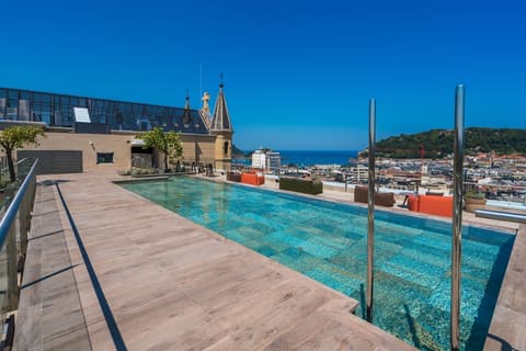 Catalonia Donosti, Rooftop pool