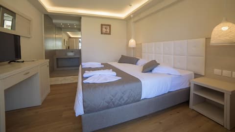 Akron Seascape Resort