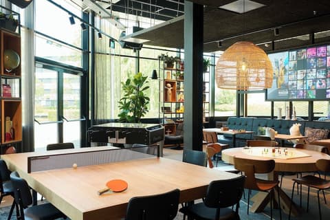 Moxy Amsterdam Schiphol Airport