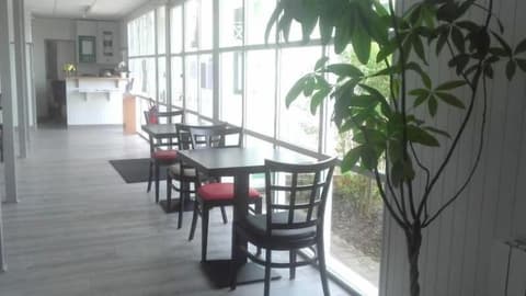 Premiere Classe Rennes Ouest - Le Rheu