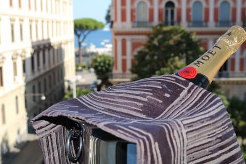 Suite Napoli Riviera