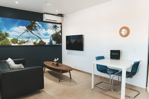 Gray Door Apartments - Adults Only