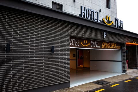 Hotel  Yam YeonSan, Property entrance