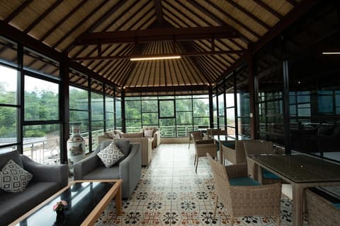 dedanau Hotel, Lobby sitting area