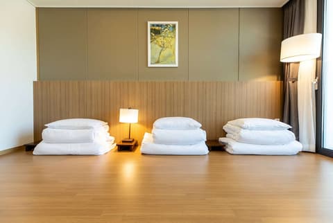 Ramada Plaza by Wyndham Dolsan Yeosu, Room