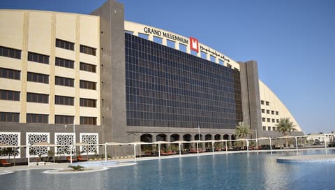 Grand Millennium Tabuk, Outdoor pool