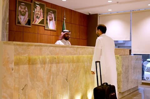 Sela Hotel, Reception