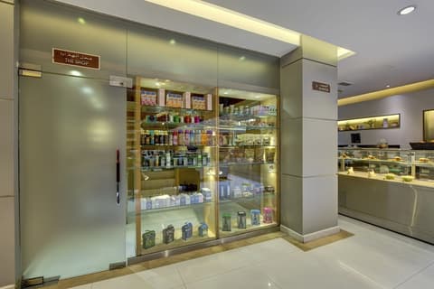 Howard Johnson Plaza By Wyndham Dubai Deira, Gift shop
